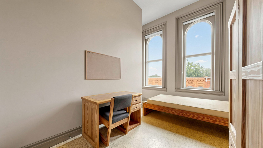 Property Hero Image 11