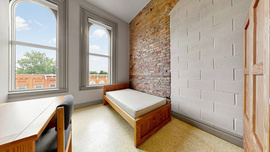 Property Hero Image 18