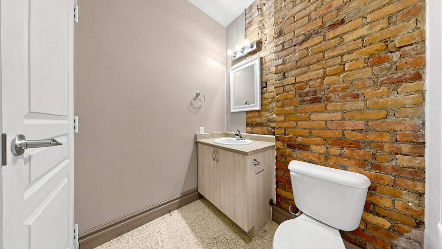 Property Hero Image 26