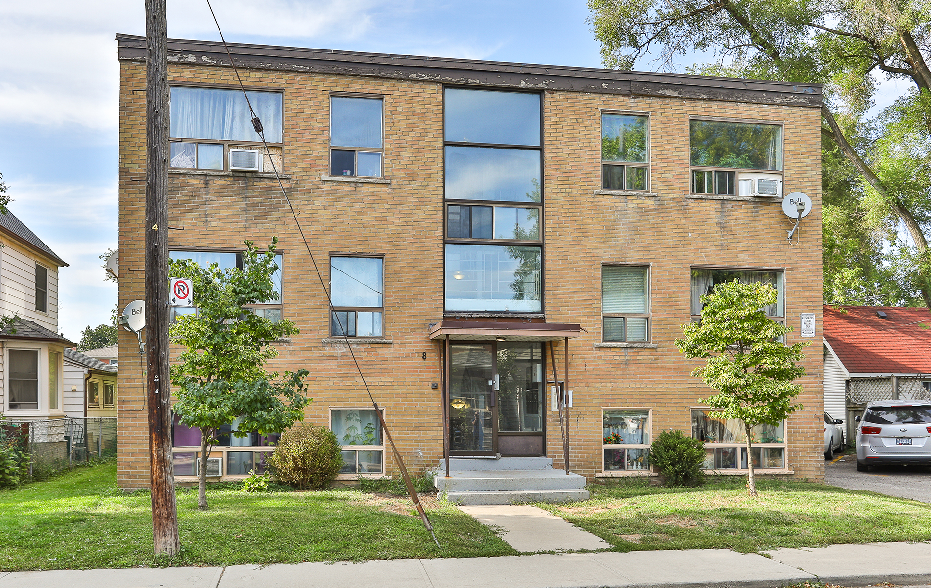 8 Hector Avenue, Toronto, ON M6N 2M1 — photo 2