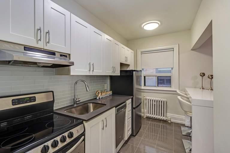 320-342 Avenue Road, Toronto, ON M4V 2H3 — photo 1
