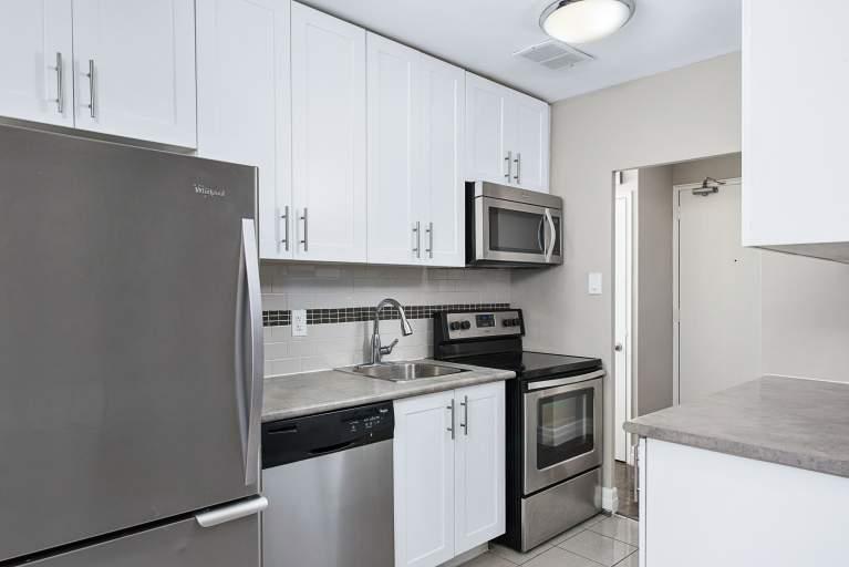 3896 Bathurst Street, Toronto, ON M3H 3N5 — photo 3