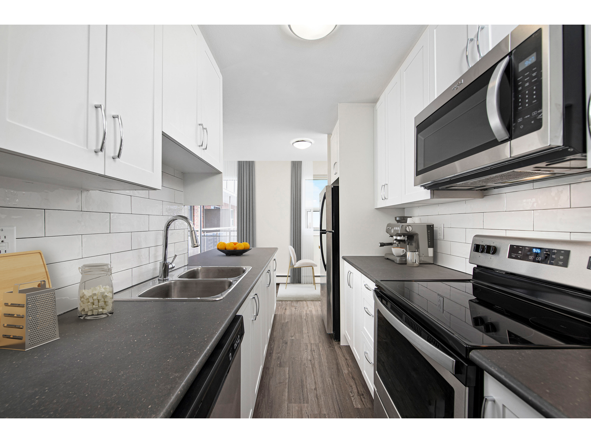 4979 Bathurst Street, Toronto, ON M2R 1Y4 — photo 2