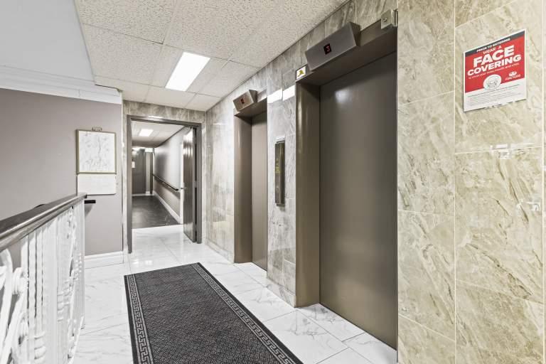 60 Bridge Street West, Belleville, ON K8P 1J3 — photo 1