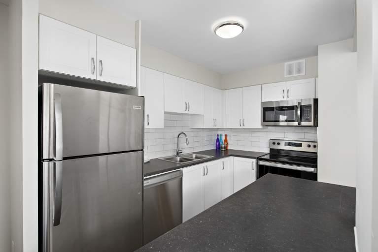 301 Dixon Road, Etobicoke, ON M9R 1S2 — photo 1