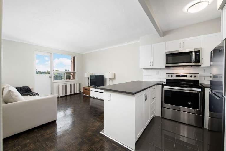 286 Finch Avenue West, Toronto, ON M2R 1N1 — photo 2