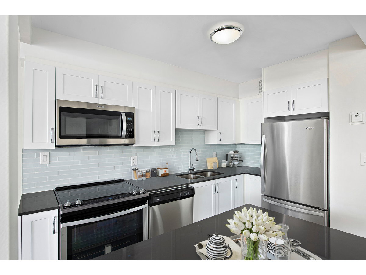 1 Rosemount Drive, Scarborough, ON M1K 2W5 — photo 2