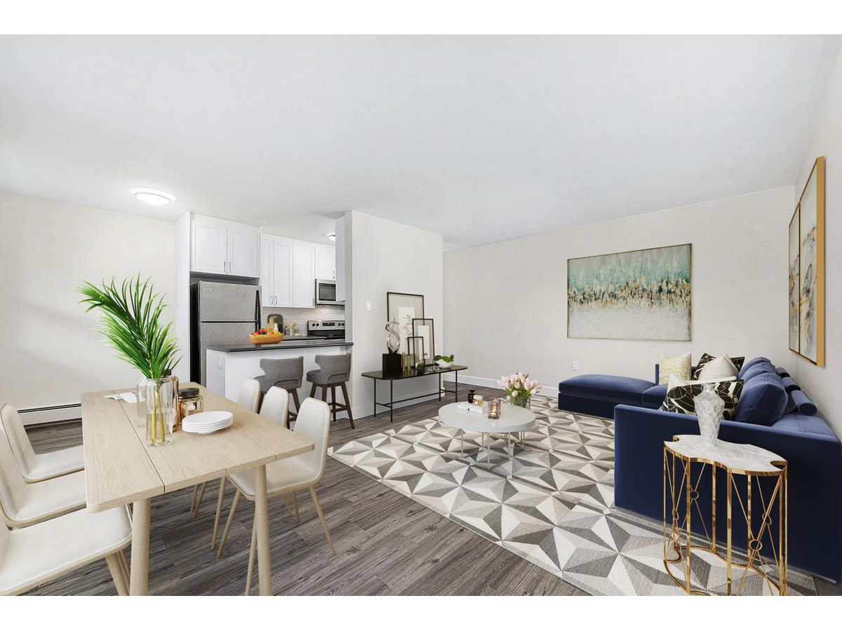 3388 Bathurst Street / 2 Khedive Avenue, Toronto, ON M6A 2B9 — photo 2