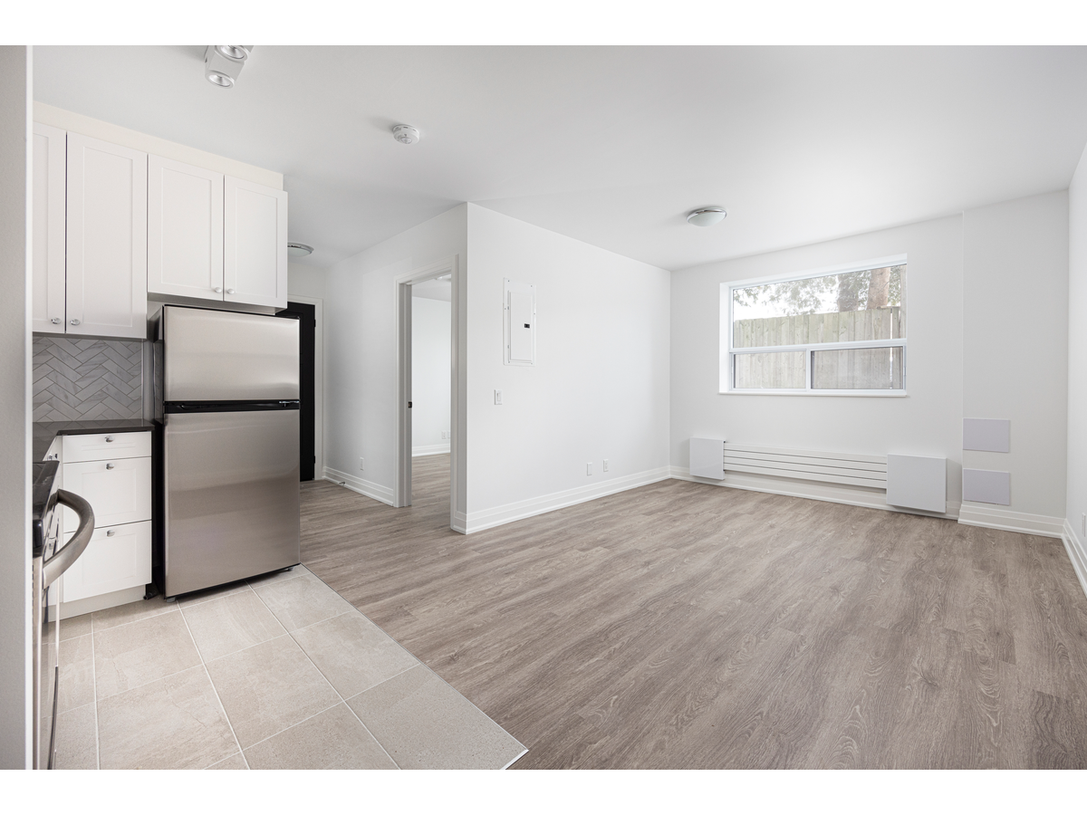 2701 Eglinton Avenue West, Toronto, ON M6M 1V2 — photo 3