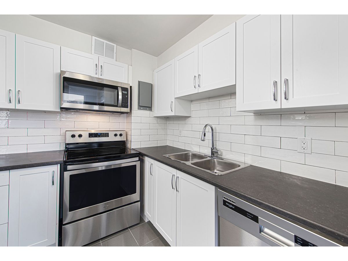 35 Tobermory Dr, Toronto, ON M3N 2R6 — photo 3