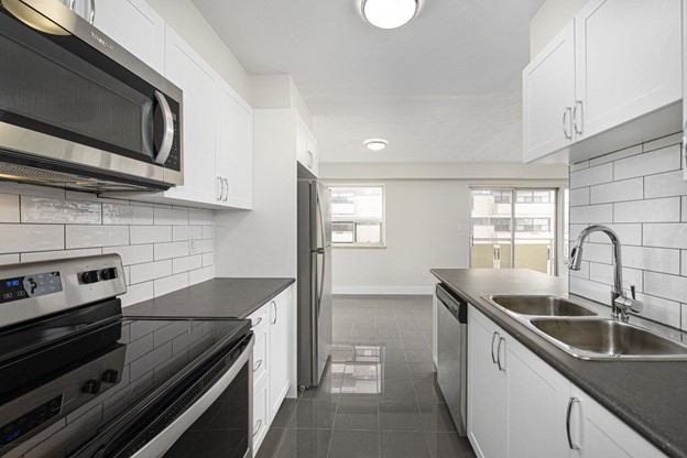 110 Park Road North, Oshawa, ON L1J 4L3 — photo 2
