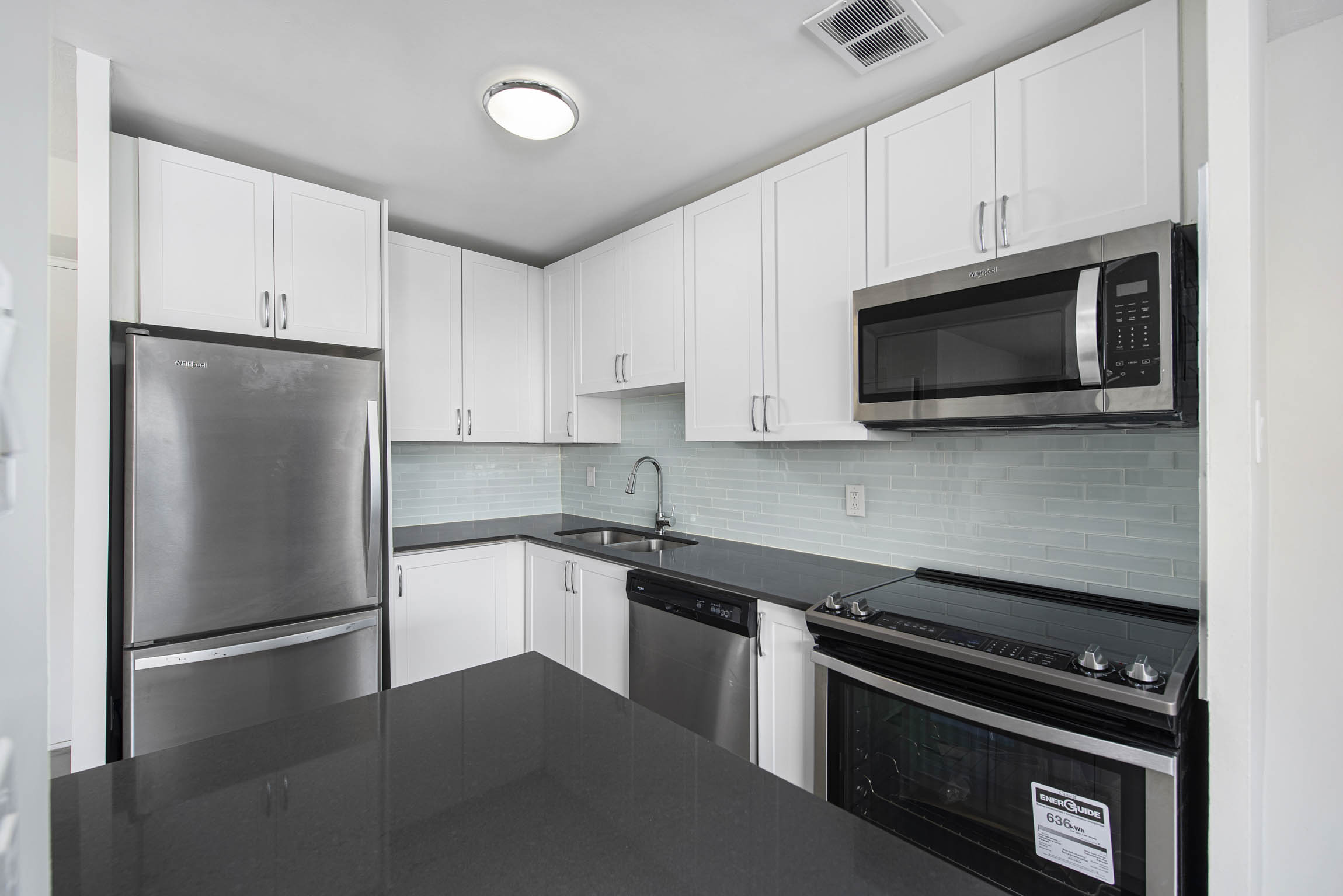 6 Auburndale Court, Etobicoke, ON M9W 3V1 — photo 2