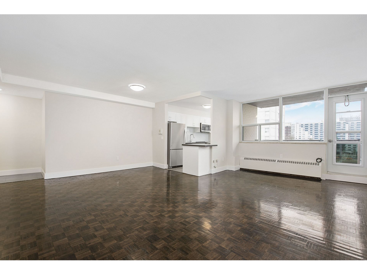 765 Steeles Avenue West, Toronto, ON M2R 2S7 — photo 1