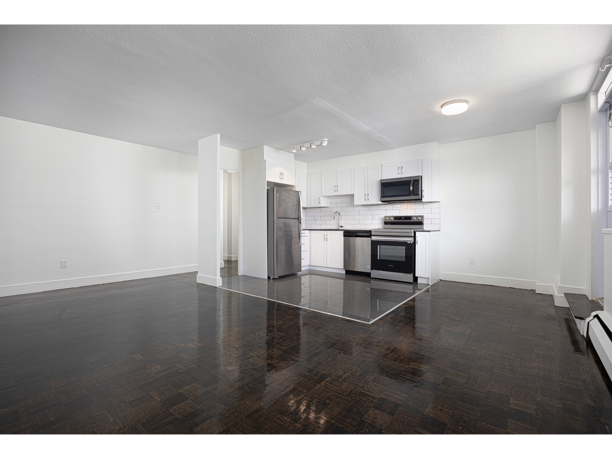 25 Fisherville, Toronto, ON M2R 3B7 — photo 3