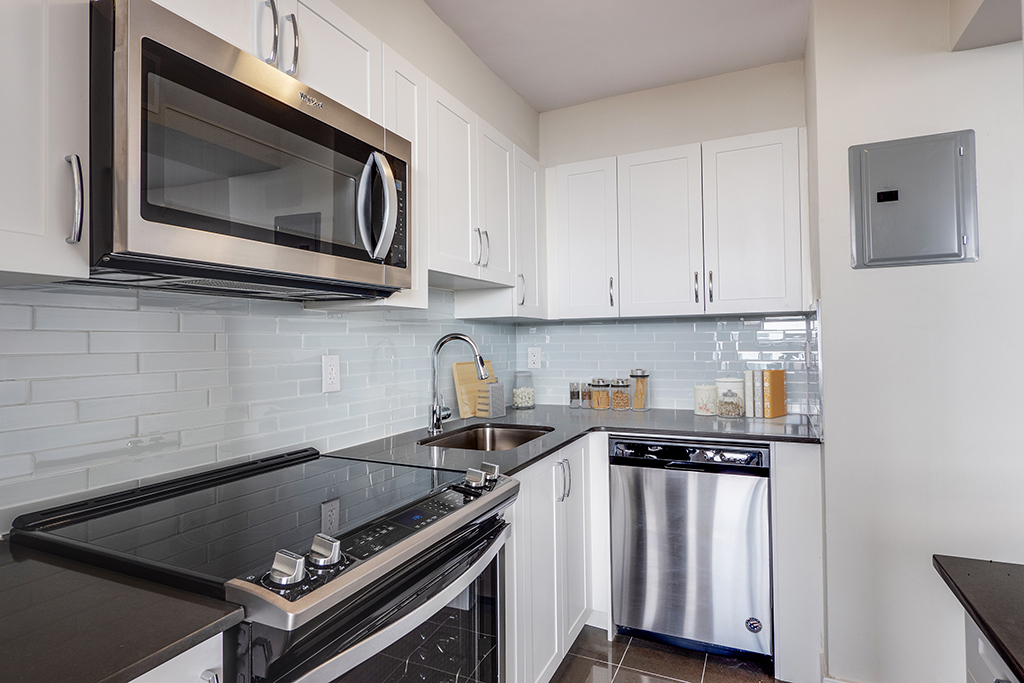 4 Treewood Street, Scarborough, ON M1P 3J4 — photo 2