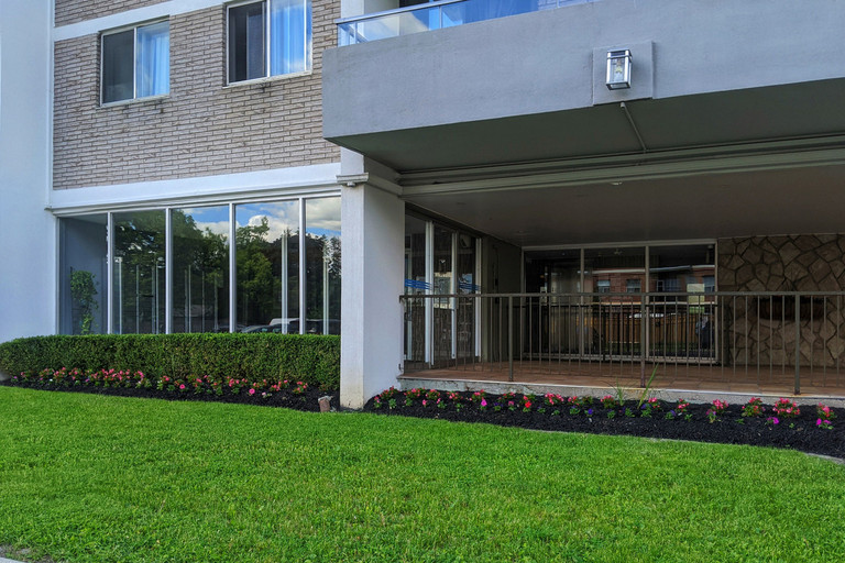 Markham Village Apartments - 5667 Highway 7