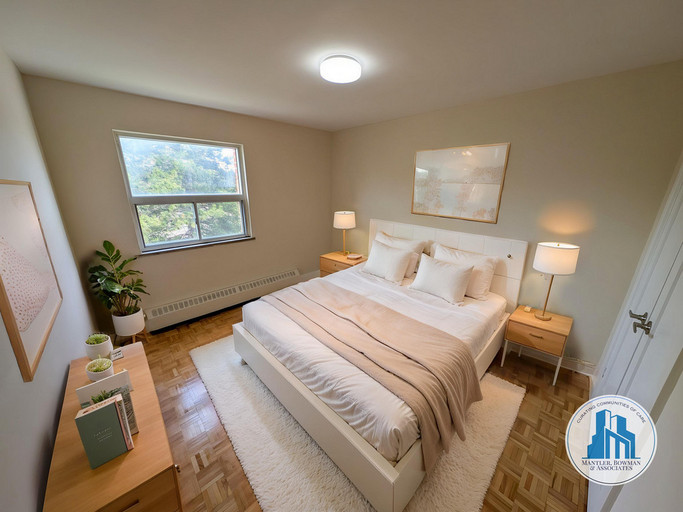 Havenwood Apartments - 3370 Havenwood Drive