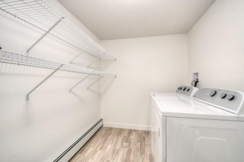 edmonton-apartments-for-rent-brintnell-int-1
