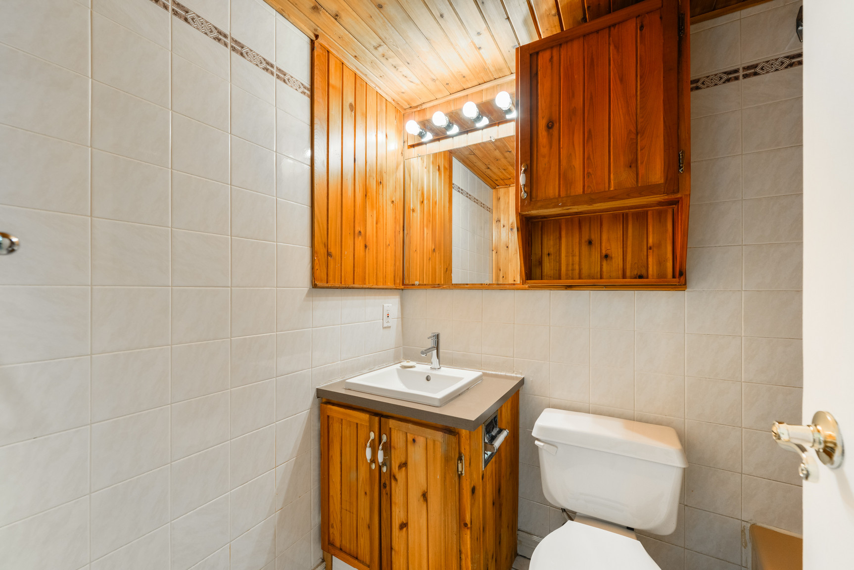 Gallery Images