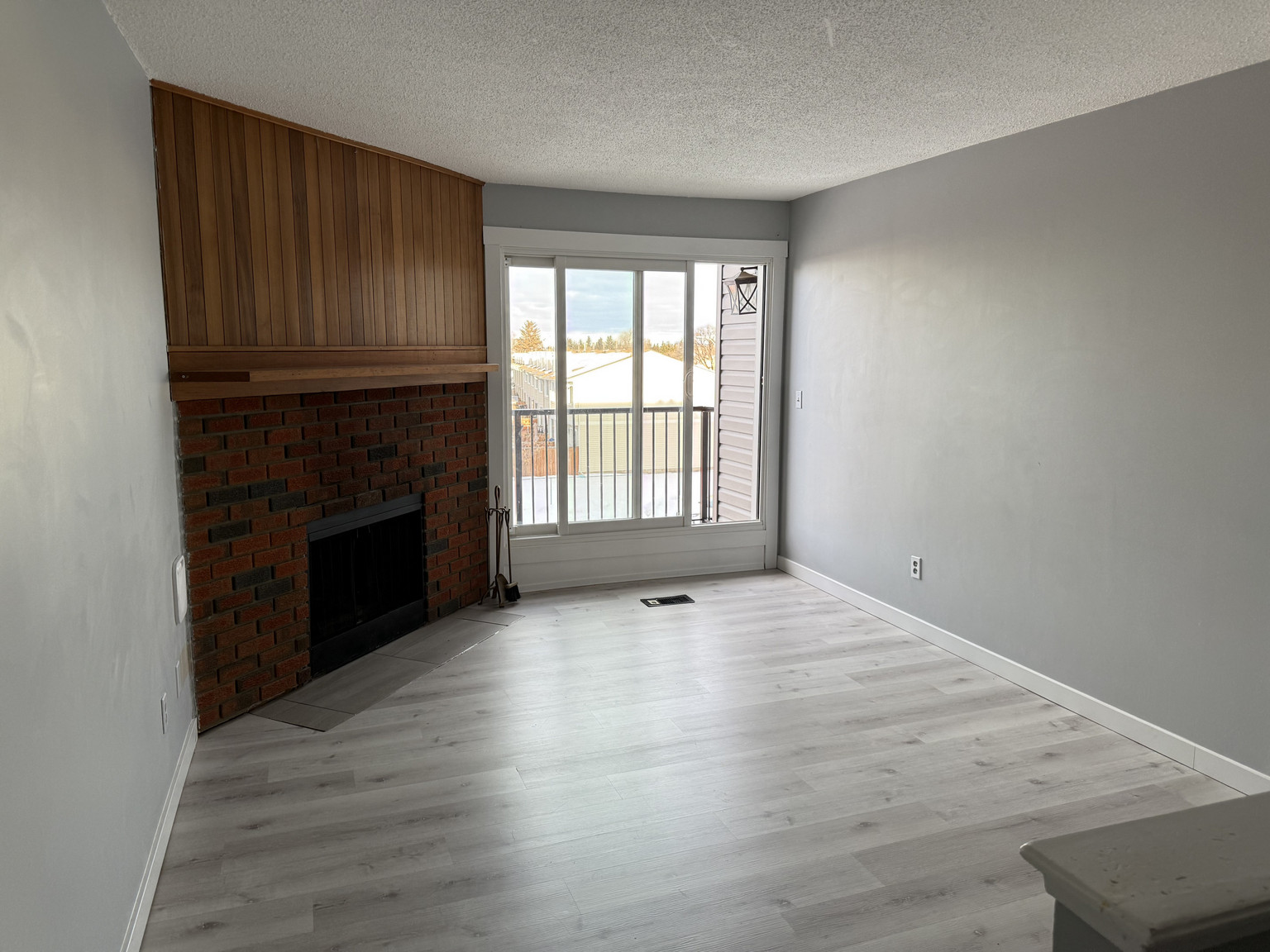 Gallery Images