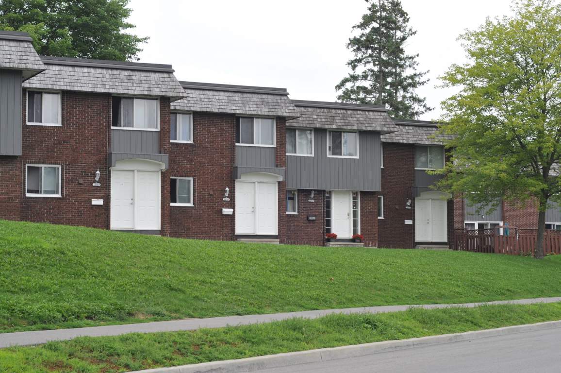 Lord Halifax Place Garden Homes Urbandale Corporation