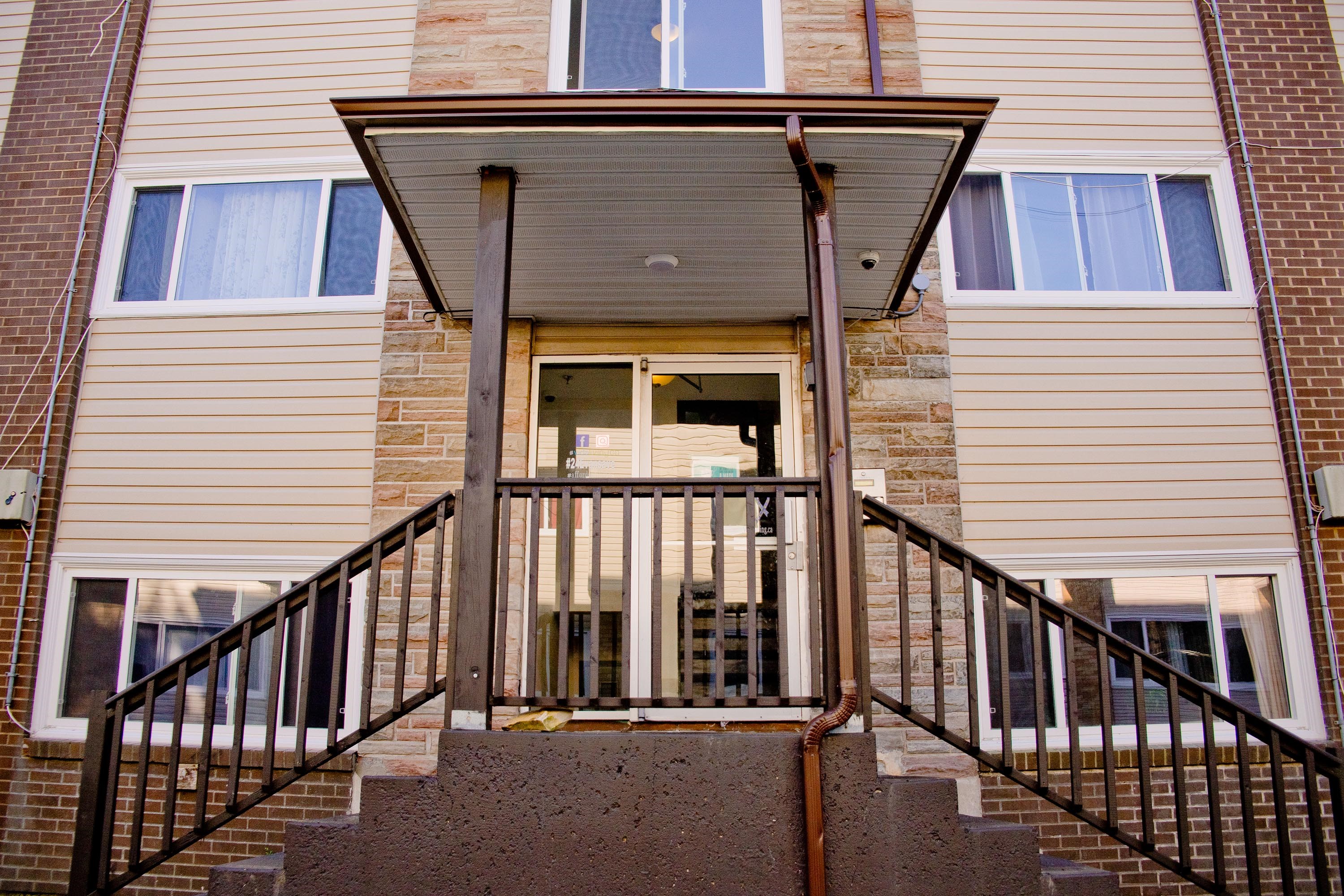 24 Evans Avenue VIDA