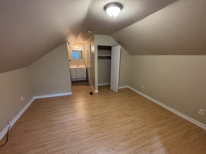 335 Nepean