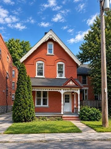 417 Lisgar