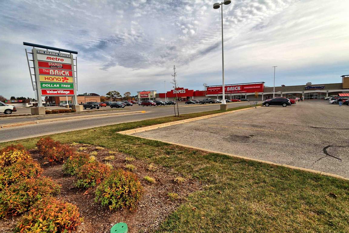 Sarnia Centre Well Grounded Real Estate
