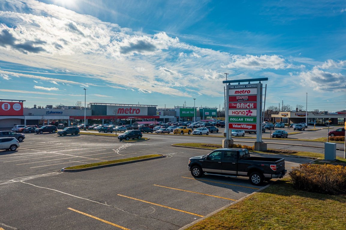 Retail Property for Lease in prime location Sarnia, Ontario Well