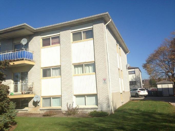 Guelph Place Apartments Williams & McDaniel