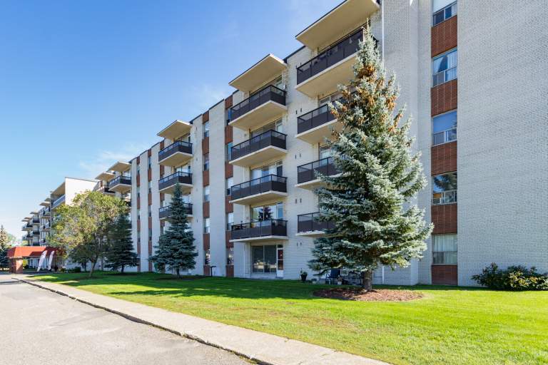 West Side Village Apartments For Rent | Williams & McDaniel