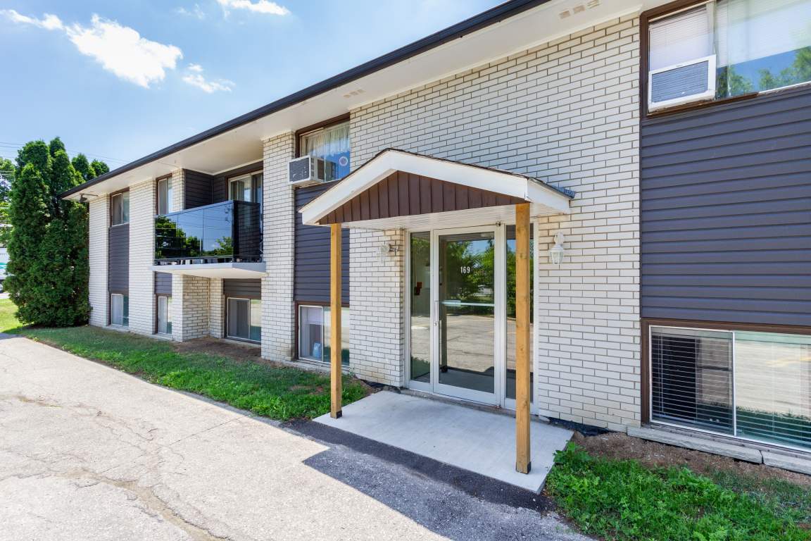 Willow Terrace Apartments For Rent Williams & McDaniel