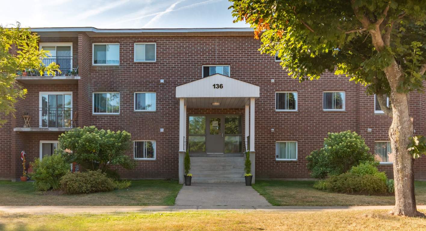 Cambridge Heights Apartments For Rent Williams & McDaniel