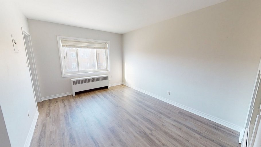 Cranleigh Court Apartments for rent, Windsor Ontario York Property