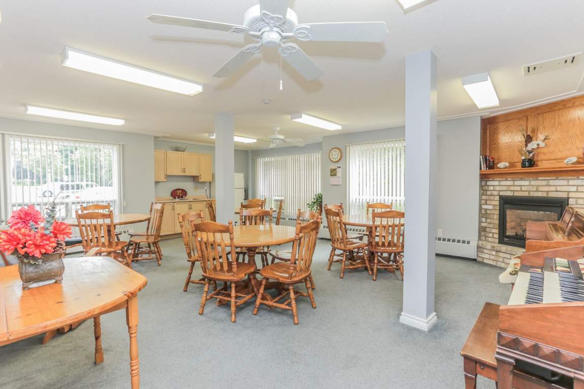 Beech Place Apartments For Rent Lucan York Property Management