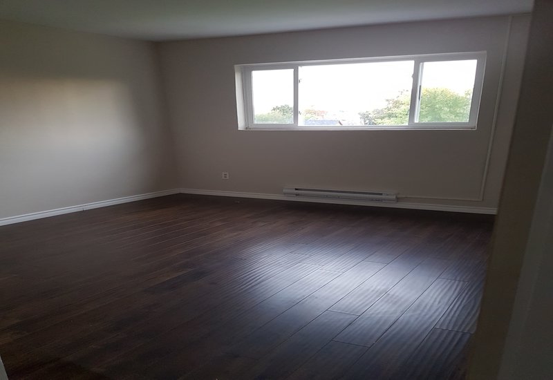 Queens Court Apartments for Rent Sarnia York Property Management