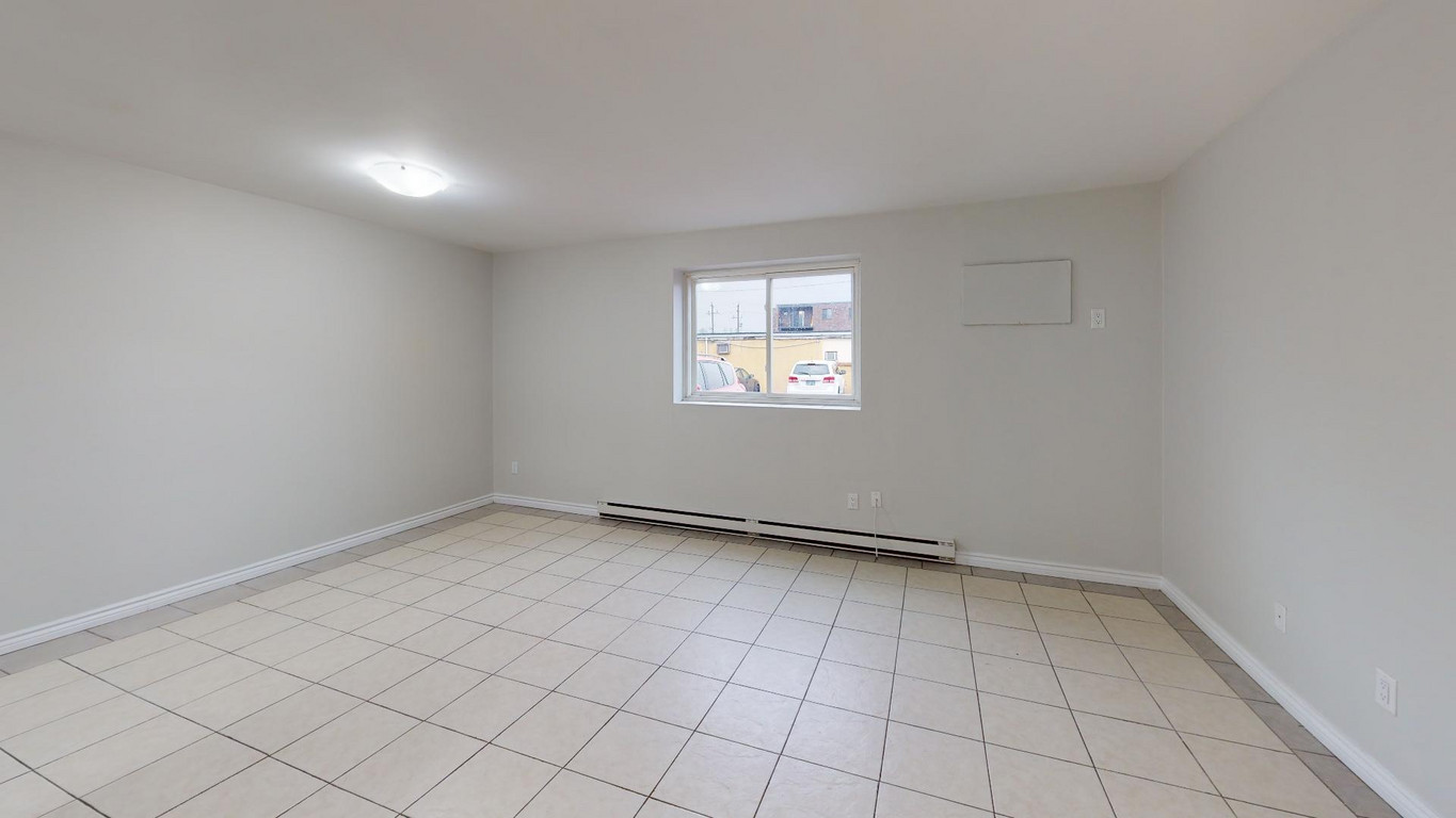 Sandwich Street Apartments in Windsor Ontario York Property Management