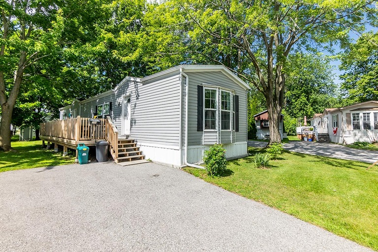 Lakeside Estates Featured Properties