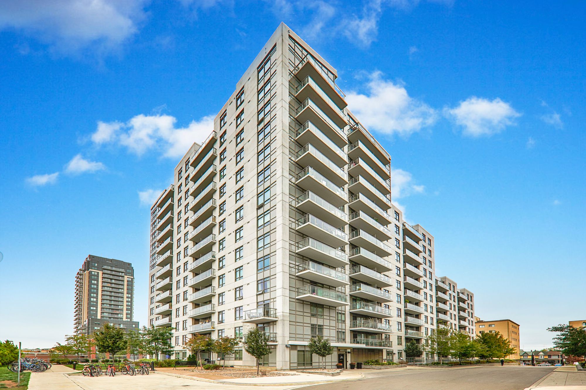 Upside Down 1 816 Lansdowne Avenue Zahra Properties