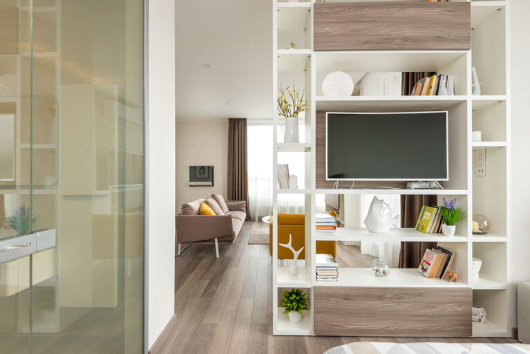 Decorate Without Breaking the Bank Image