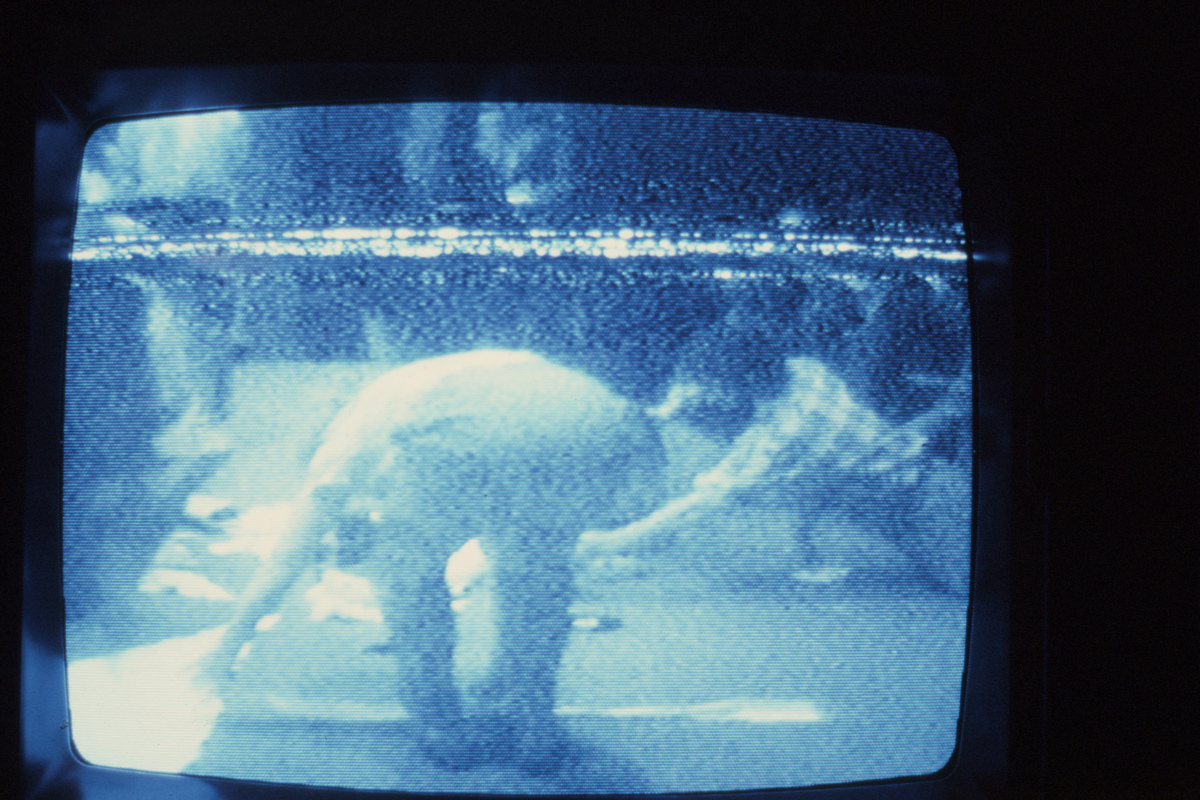 https://lynnbook.s3.amazonaws.com/flat_media/AdvStack2_1979_EveofPerf_MAA-Mphs_videostill_photoslide02.jpg https://lynnbook.s3.amazonaws.com/flat_media/AdvStack2_1979_EveofPerf_MAA-Mphs_videostill_photoslide02.jpg