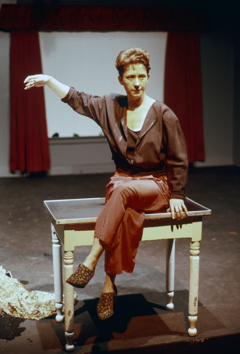 https://lynnbook.s3.amazonaws.com/flat_media/PhyVis_1990_Chgo_OrgTheater_photoslide34.jpg