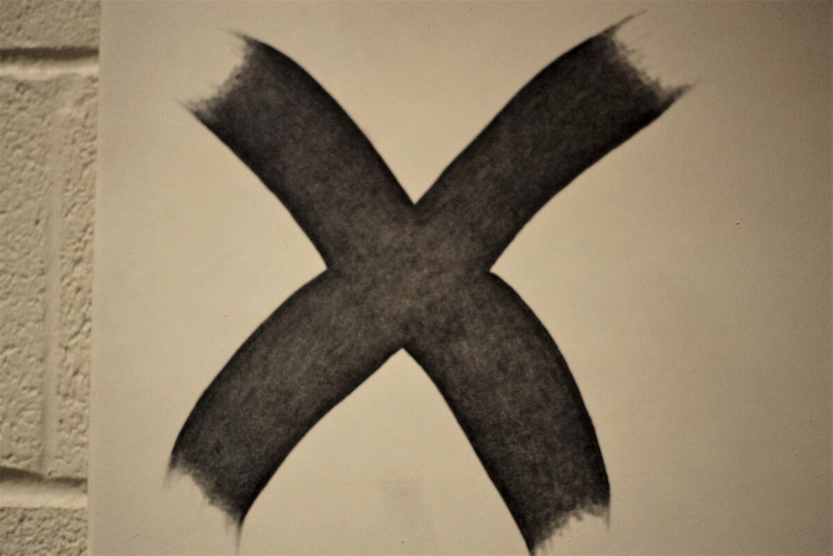 https://lynnbook.s3.amazonaws.com/flat_media/EarlyWorks_Drawing__XMarksIt_photoslide05.jpg https://lynnbook.s3.amazonaws.com/flat_media/EarlyWorks_Drawing__XMarksIt_photoslide05.jpg
