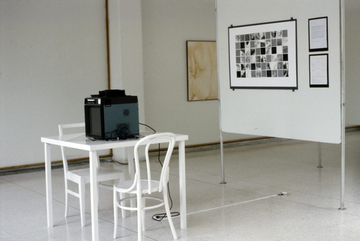https://lynnbook.s3.amazonaws.com/flat_media/PrivateScreening-exh_1982_Mphs_MAA_photoslide02.jpg https://lynnbook.s3.amazonaws.com/flat_media/PrivateScreening-exh_1982_Mphs_MAA_photoslide02.jpg