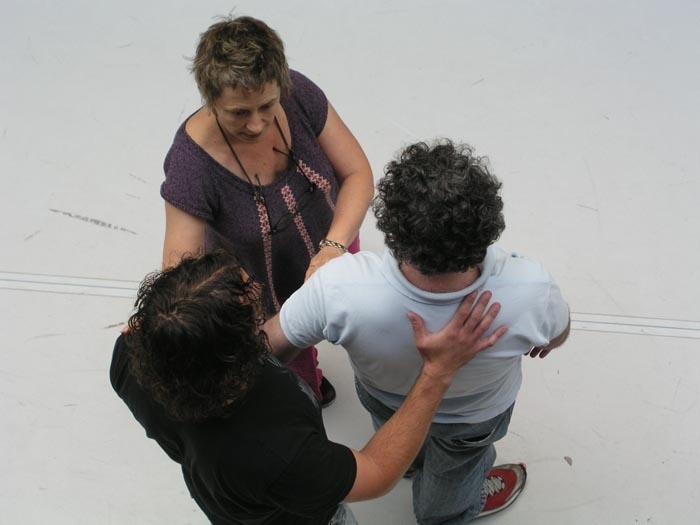 https://lynnbook.s3.amazonaws.com/flat_media/MakingNew_2008_OKZ-Linz_TIworkshopperf_photo10.JPG https://lynnbook.s3.amazonaws.com/flat_media/MakingNew_2008_OKZ-Linz_TIworkshopperf_photo10.JPG