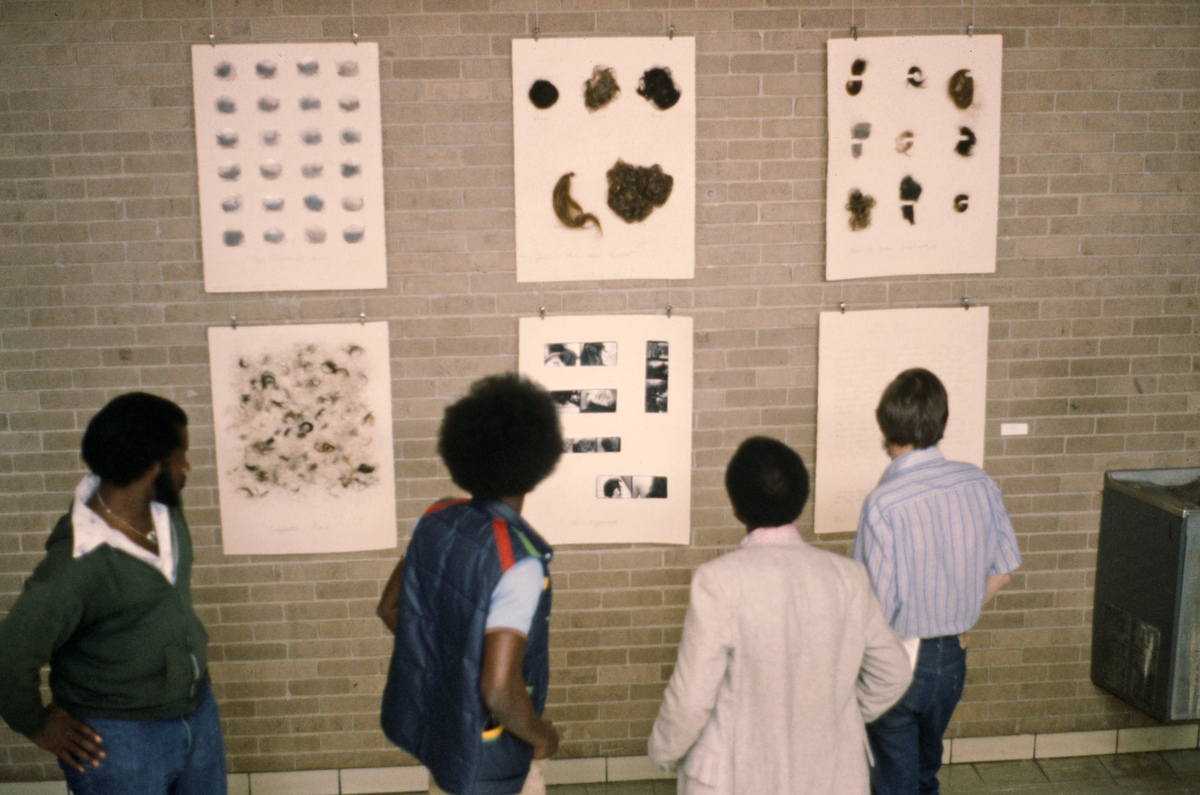 https://lynnbook.s3.amazonaws.com/flat_media/HairPiece_1980_Mphs-MCA_exhibinstall_photoslide01.jpg