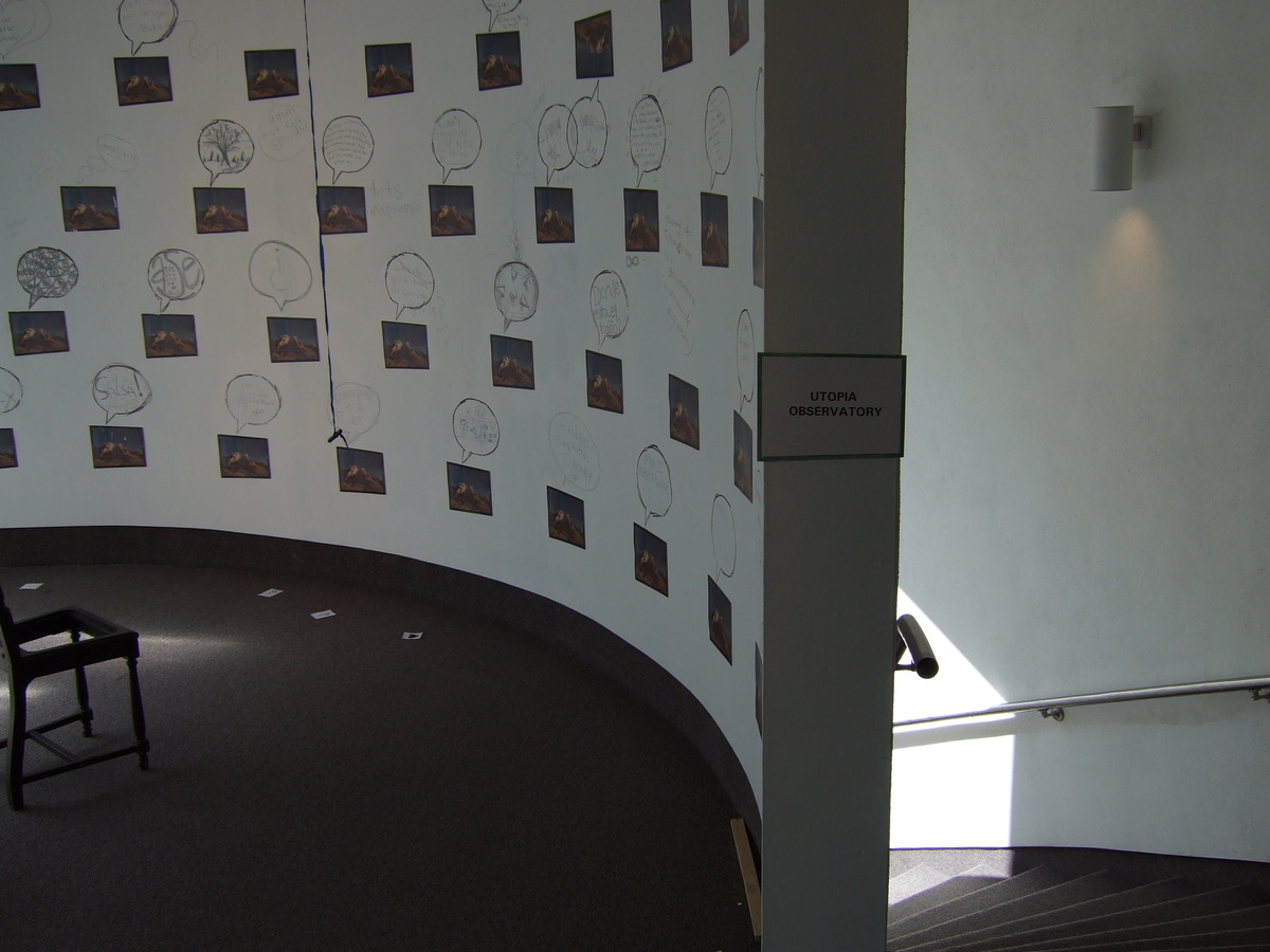 https://lynnbook.s3.amazonaws.com/flat_media/ReNext_2007_WS-SECCA_perf-exhib_exhibitionshots72.jpg