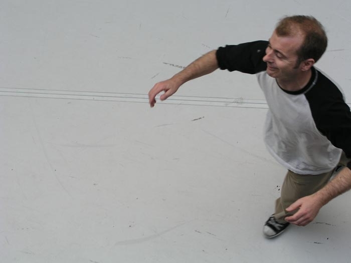 https://lynnbook.s3.amazonaws.com/flat_media/MakingNew_2008_OKZ-Linz_TIworkshopperf_photo04.JPG