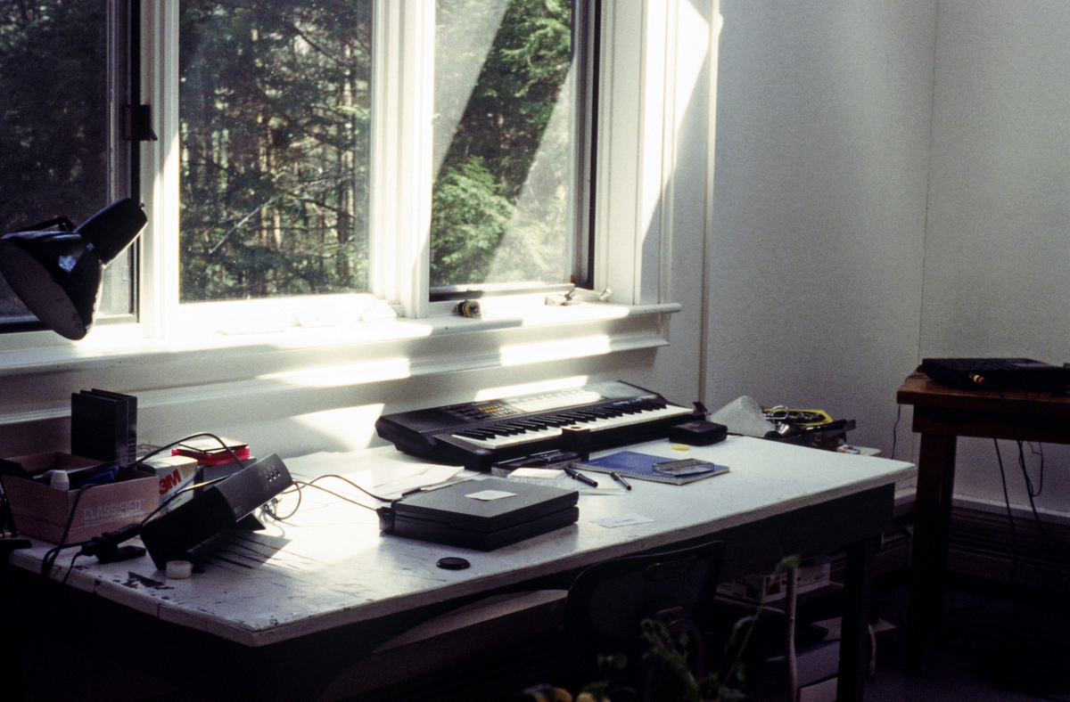 https://lynnbook.s3.amazonaws.com/flat_media/Process_MacDowellColony_photoslide13.jpg